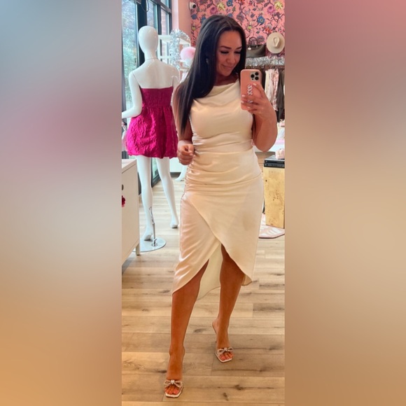 S’Edge NWT midi dress ruching size with back exposed cowl back dress size Large - Picture 1 of 4